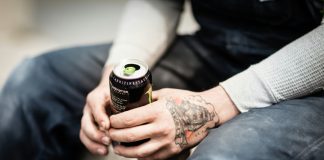 Απόλυτα υγιής άνδρας υπέστη εγκεφαλικό και μόνιμες βλάβες λόγω ενεργειακών ποτών