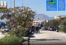 Τα τρακτέρ στο λιμάνι Ηγουμενίτσας – Κλειστό το ρεύμα προς Αθήνα στην Κατερίνη