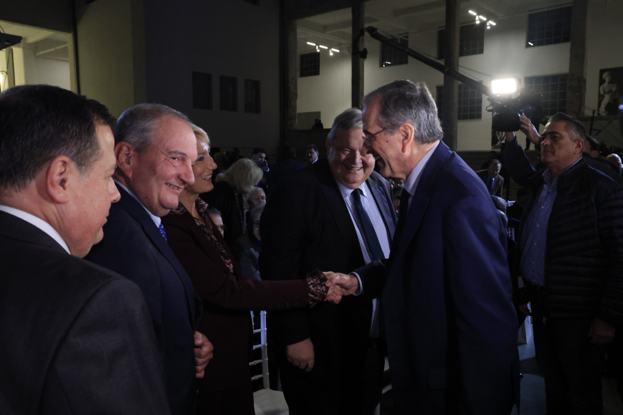 7f068aa5357bda427fff52b59f77ed42_L