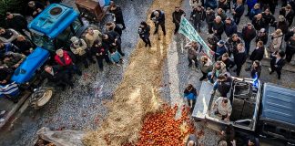 Ρήγμα στο αγροτικό μέτωπο επιχειρεί να στήσει η κυβέρνηση