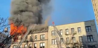 Μανχάταν: Φωτιά σε κτίριο έξι ορόφων – Μεγάλη δύναμη της πυροσβεστικής δίνει μάχη με τις φλόγες