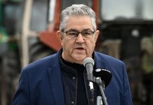 ΚΚΕ: Στήριξη, χωρίς αστερίσκους, σε αγρότες και μπλόκα