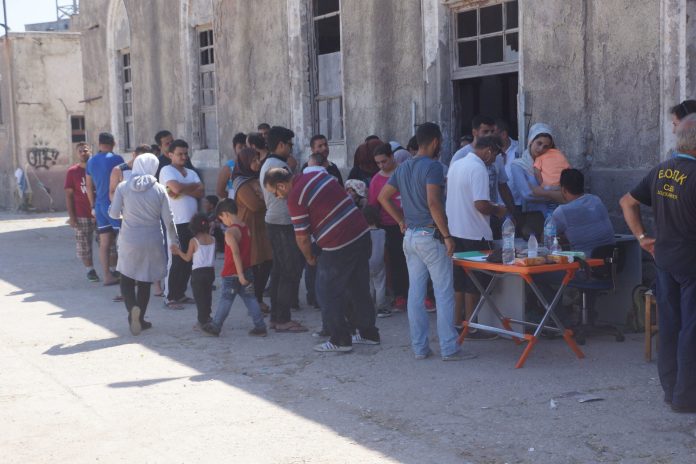 Η Κύπρος δείχνει το δρόμο: Απέλαση μεταναστών που παρανομούν