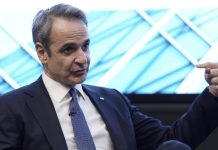 Αντιδράσεις της αντιπολίτευσης στις δηλώσεις Μητσοτάκη για τους αγρότες – «Ασύμβατος με την πραγματικότητα»