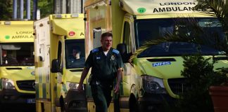 Βρετανία: «Σούπερ» γρίπη γεμίζει τα νοσοκομεία – Ποια τα ανησυχητικά συμπτώματα