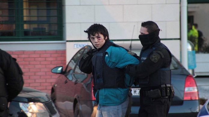 100 πανεπιστημιακοί στο πλευρό του Νίκου Ρωμανού: «Καταγγέλλουμε την εκδικητική μεταχείριση»