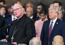 Βατικανό εναντίον Λευκού Οίκου: Ο Πάπας Λέων «καθαίρεσε» τον αγαπημένο καρδινάλιο του Τραμπ