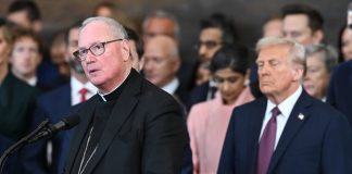 Βατικανό εναντίον Λευκού Οίκου: Ο Πάπας Λέων «καθαίρεσε» τον αγαπημένο καρδινάλιο του Τραμπ