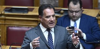 Απίστευτες ατάκες στην Βουλή: «Ανόητοι αριστεροί» είπε ο Α.Γεωργιάδης – Πλεύση Ελευθερίας: «Είσαι γελοίος»