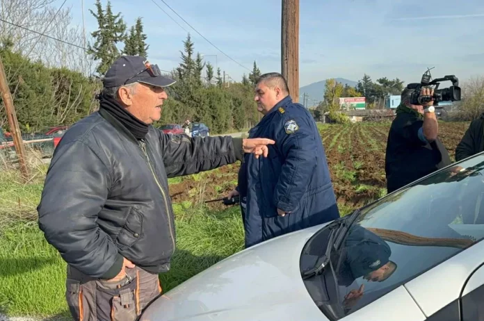 Θεσσαλονίκη: Ένταση μεταξύ αγροτών και αστυνομικών μετά από έλεγχο σε τρακτέρ που όργωνε-(VIDEO)