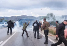 Μπλόκα αγροτών: Κλειστό ως τις 11 το αεροδρόμιο Ηρακλείου – Βαριές κατηγορίες για όσους συμμετείχαν στα επεισόδια των Χανίων