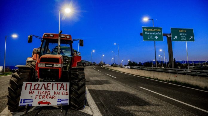 «Η κοροϊδία τελείωσε»: Ο Σωκράτης Αλειφτήρας μιλά για το αδιέξοδο των αγροτών και τις καθυστερήσεις του ΟΠΕΚΕΠΕ