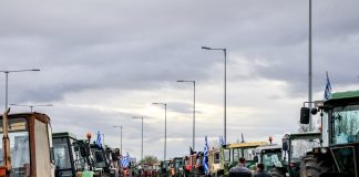 Αγρότες σε Μητσοτάκη: «Με ευθύνη της κυβέρνησης είναι κλειστοί οι δρόμοι – Η κοινωνία είναι μαζί μας, είμαστε κι εμείς μέρος της»