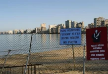 Ελληνοκύπριος καταγγέλλει πως πυροβόλησαν το αμάξι του στην Αμμόχωστο