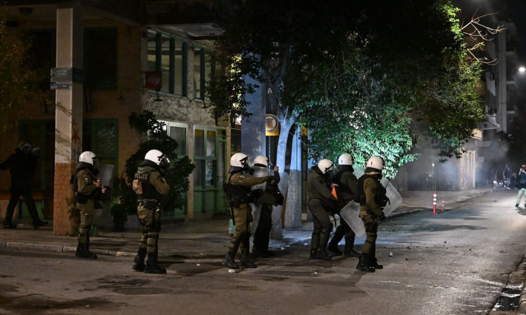 d61dc6b8-mat-exarhei-e