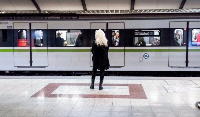 Στα όρια της ασφάλειας: Τι συμβαίνει στο Μετρό και τον Ηλεκτρικό της Αθήνας