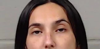 Εκπαιδευτικός αποπλάνησε σεξουαλικά τον 16χρονο μαθητή της – Η πρώτη προσέγγιση και το σεξ στο τζιπ