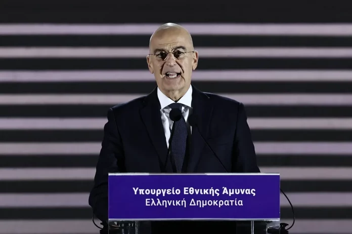 Βουλή: «Διόρθωση» Δένδια στην δήλωση του πρωθυπουργού!