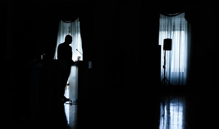 Τα μυστικά του κ. Δένδια