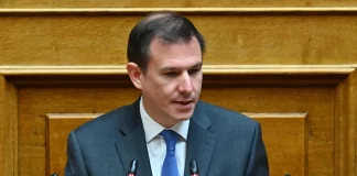 Ο Π. Δουδωνής καταγγέλλει προπηλακισμό έξω από τον ΔΣΑ: “Ο Αναστασόπουλος με αποκάλεσε καραγκιόζη”