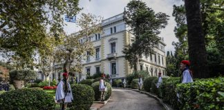 Τέλος οι ευχές στο Προεδρικό