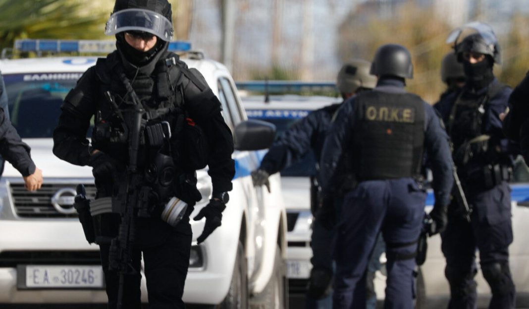 ÐÕÑÏÂÏËÉÓÌÏÉ ÌÅ ÔÑÁÕÌÁÔÉÅÓ ÓÅ ÊÁÔÁÕËÉÓÌÏ ÑÏÌÁ ÓÔÁ ÌÅÃÁÑÁ(EUROKINISSI/ÃÉÙÑÃÏÓ ÊÏÍÔÁÑÉÍÇÓ)