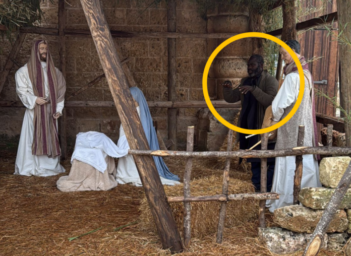 Viral o καταζητούμενος που κρύφτηκε σε φάτνη για να μη συλληφθεί