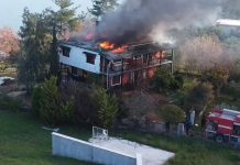 Πιερία: Φωτιά σε κατοικία στη Μεθώνη – Ολοκληρωτική καταστροφή – (VIDEO)