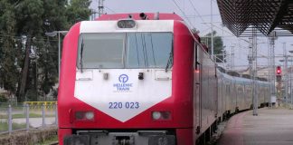 Τρένα: Διακοπή δρομολογίων στο τμήμα Λάρισα- Λειανοκλάδι λόγω υπερχείλησης του ποταμού Ενιπέα – Ακινητοποιήθηκαν αμαξοστοιχίες, επιστρατεύτηκαν λεωφορεία