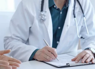 Εύβοια: Γιατρός υπέστη εγκεφαλικό μέσα στο Νοσοκομείο Χαλκίδας