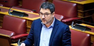 Ο Νάσος Ηλιόπουλος ισοπέδωσε τον «Φραπέ»: «Αν δεν σεβόσασταν την επιτροπή θα ψάχνατε δικηγόρο και 50.000 ευρώ;»