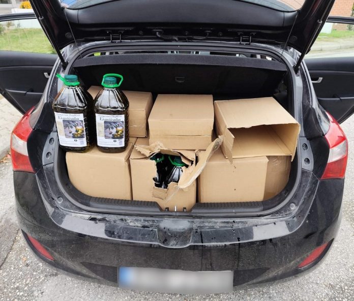 Κιλκίς: Συνελήφθη άνδρας με 300 λίτρα λαδιού – Δήθεν εξαιρετικά παρθένου (φωτο)