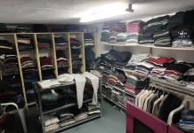 Θεσσαλονίκη: Πουλούσαν “μαϊμού” ρούχα επώνυμων εταιρειών μέσω διαδικτύου – Τρεις συλλήψεις