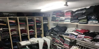 Θεσσαλονίκη: Πουλούσαν “μαϊμού” ρούχα επώνυμων εταιρειών μέσω διαδικτύου – Τρεις συλλήψεις