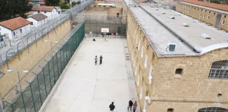 Σάλος στην Κύπρο: Αυτοκτόνησε 23χρονος κατάδικος, τον χρησιμοποιούσαν ως σκλάβο οι «βαρόνοι» της φυλακής