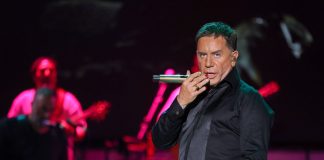 Στην αντεπίθεση ο Γιώργος Μαζωνάκης – «Μηνύματα δείχνουν εκβιασμό»