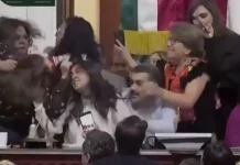 Απίστευτες εικόνες στο Μεξικό: Γυναίκες βουλευτές μαλλιοτραβήχτηκαν στο Κογκρέσο – (VIDEO)
