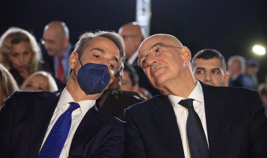 mitsotakis_dendias-930x550