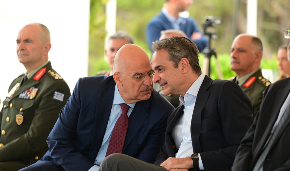 mitsotakis_dendias6559865-930x550