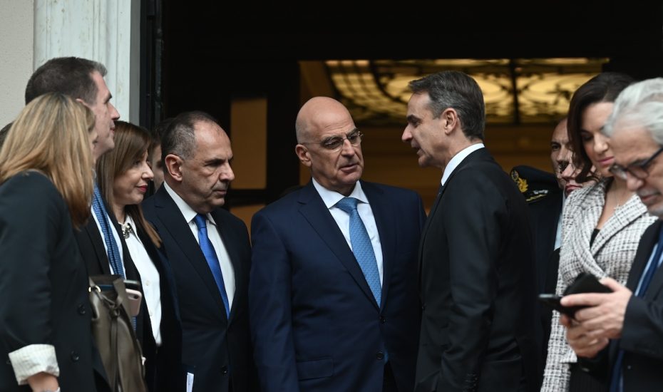 mitsotakis_dendias_gerapetritis-930x550