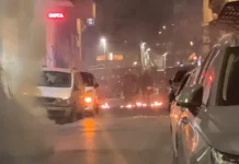 Ένταση στα Εξάρχεια: Συγκρούσεις με ΜΑΤ και ρίψη μολότοφ και χημικών-(VIDEO)