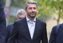 Νίκος Ανδρουλάκης: Ασυμβίβαστο