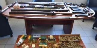 Μίνι οπλοστάσιο βρέθηκε σε σπίτι 54χρονου στο Ηράκλειο – Τι κατασχέθηκε