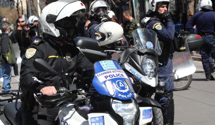 Ληστεία στην Κηφισιά: Εσωτερική πληροφόρηση ψάχνει η ΕΛΑΣ για τους δυο ληστές των 180.000 ευρώ