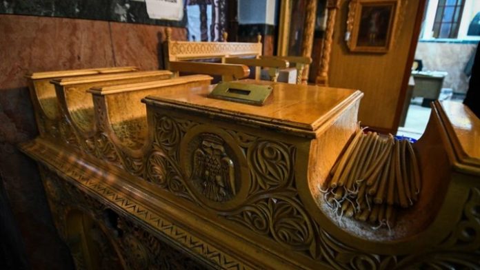 Κως: Με «τροχό» προσπάθησαν να κλέψουν παγκάρια – 37χρονος και 58χρονος συνελήφθησαν