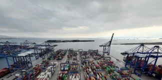 Κατάσχεση μεγάλης ποσότητας κοκαΐνης σε πλοίο ανοιχτά της Γαλλίας με προορισμό τον Πειραιά – Πέντε συλλήψεις