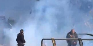 Κρήτη: Συλλαλητήριο αγροτών στο αεροδρόμιο Ηρακλείου – Δέχτηκαν επίθεση με χημικά από την αστυνομία