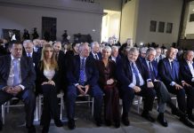 Μαξίμου: Επιτέθηκε στον Καραμανλή για το αγροτικό, αναδίπλωση όμως μετά τις υποκλοπές – Εικόνα πολιτικής απομόνωσης για Μητσοτάκη