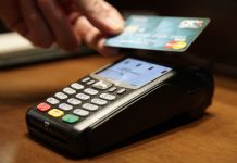 Έρχονται αναλήψεις μετρητών από τα ταμεία των καταστημάτων