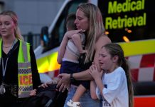 Μακελειό στο Σίδνεϊ: Επανεξετάζεται η υπηρεσία πληροφοριών – Γιούχαραν τον πρωθυπουργό στις εκδηλώσεις μνήμης (Video)